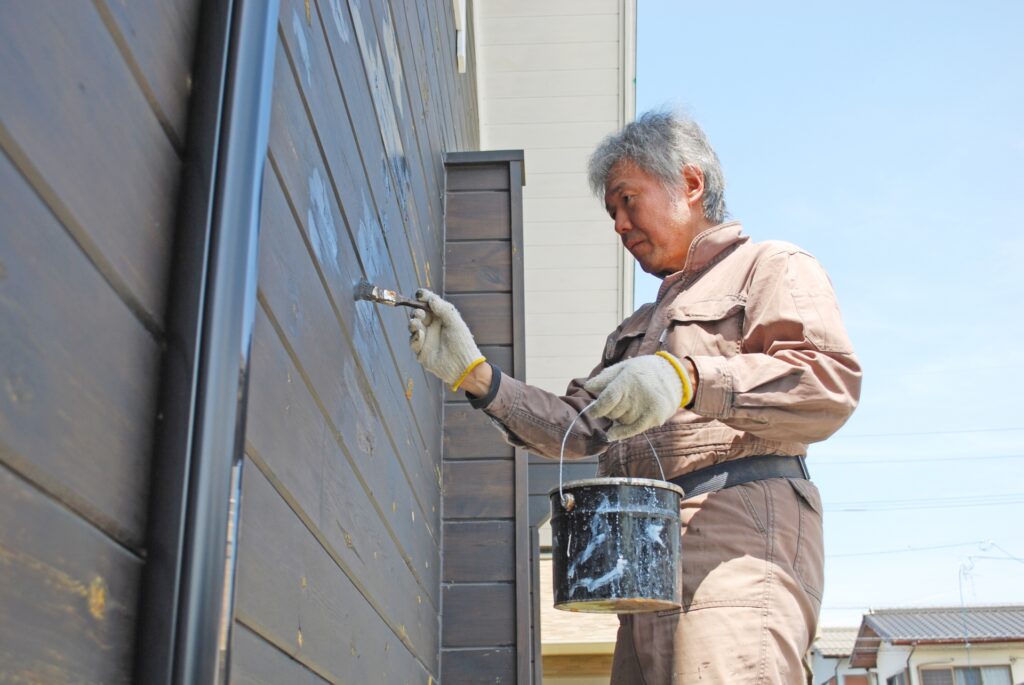 「溶剤」でも「水性」でもない『弱溶剤』塗料とは？
